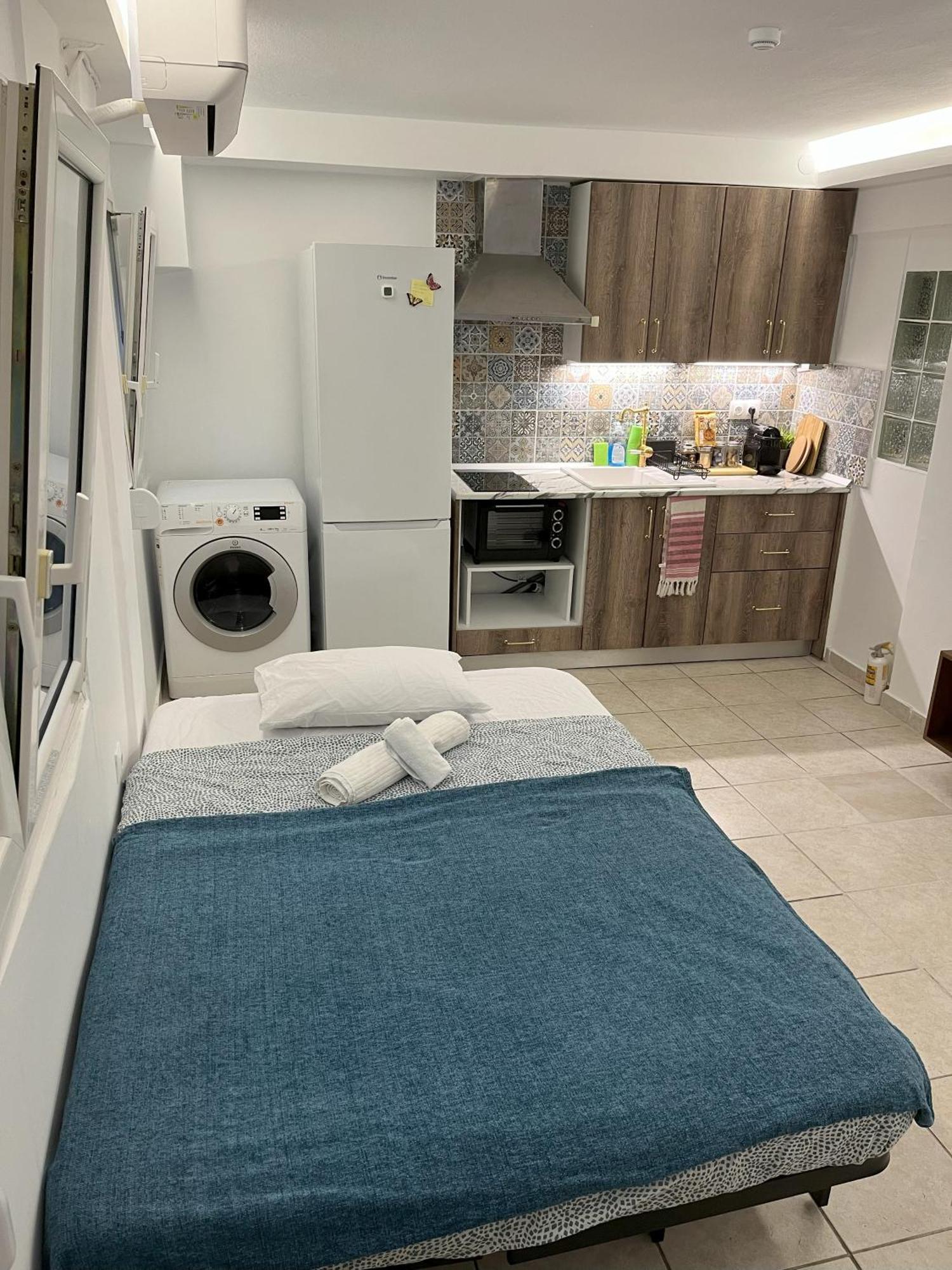 Skg Retreat Emerald - 5Min Walk From Seafront Salonicco Esterno foto